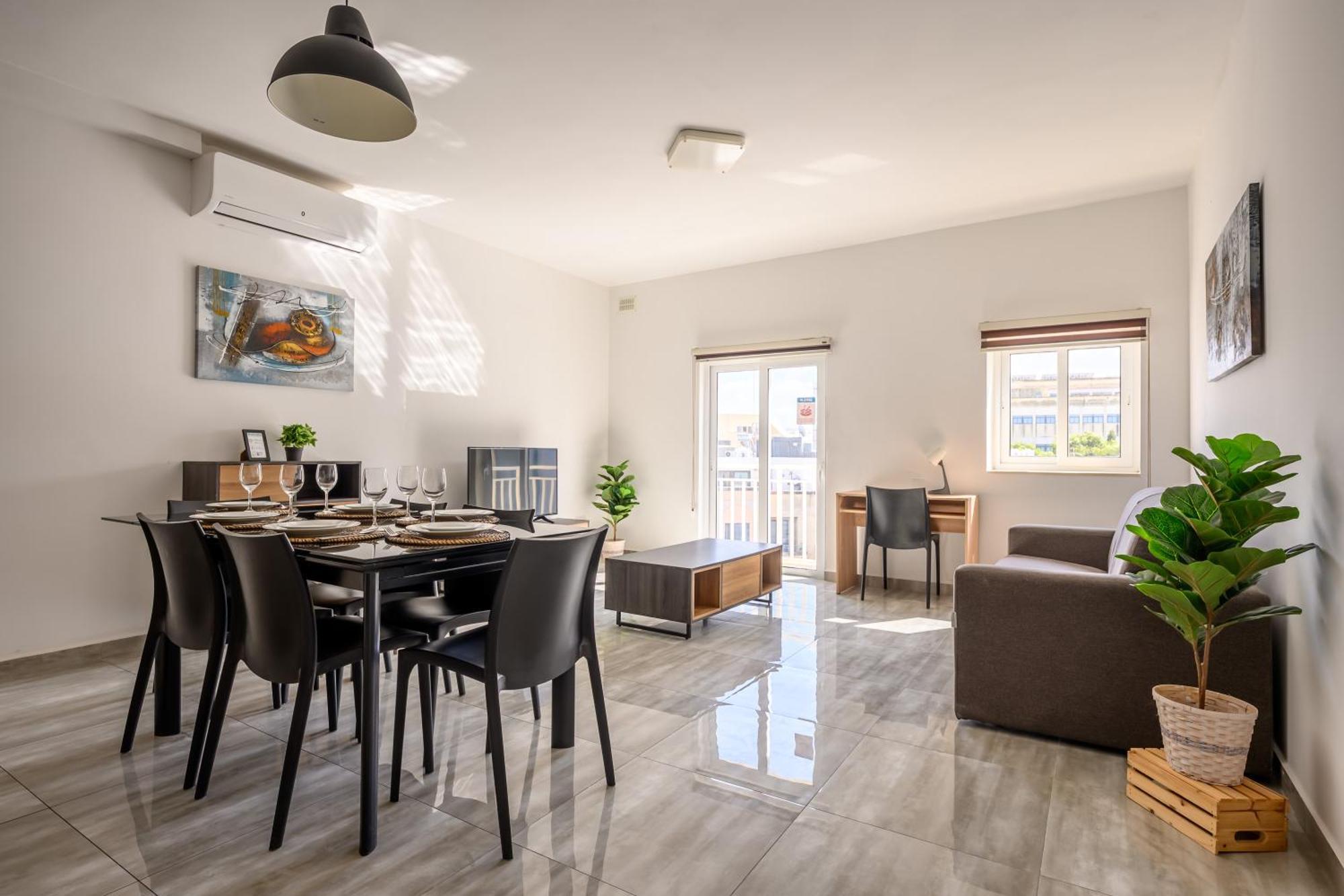 F11 Room 3, Private Room Two Single Beds Shared Bathroom In Shared Flat Msida Extérieur photo